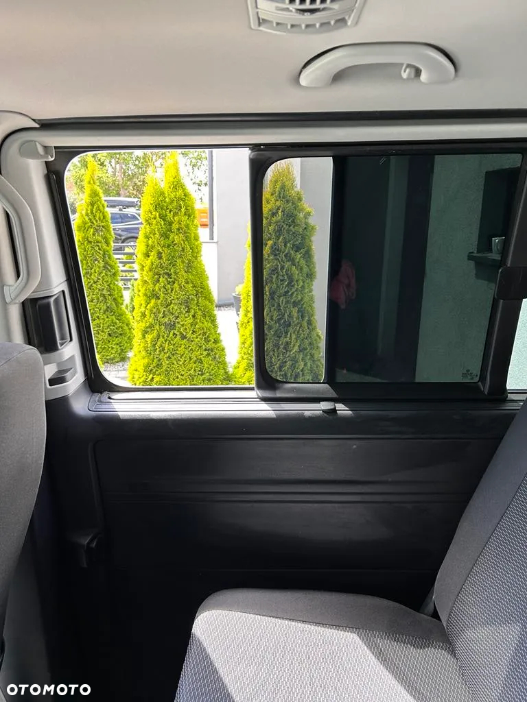 Volkswagen Caravelle 2.0 TDI L2 - 10
