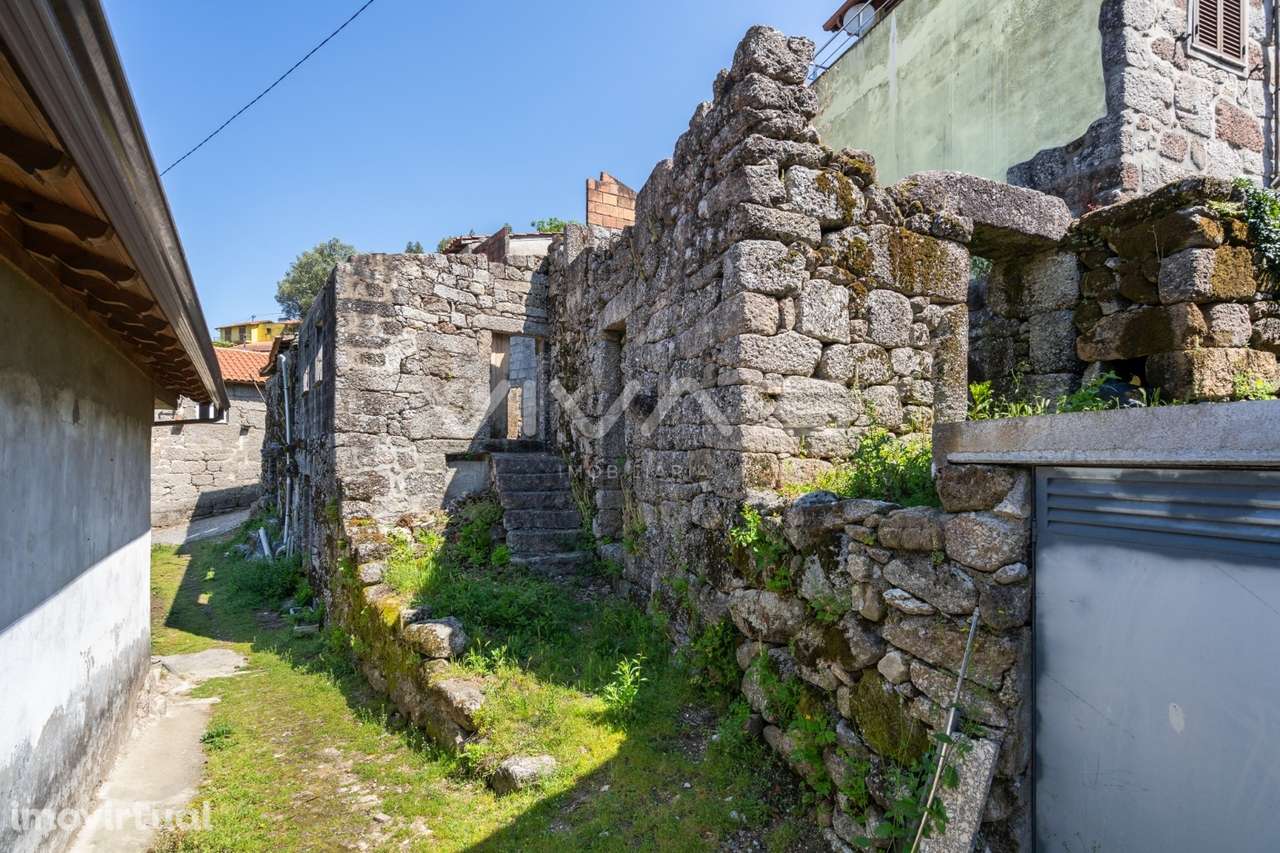 Moradia para Restaurar T0 Venda em Ventosa e Cova,Vieira do Minho - Grande imagem: 2/25