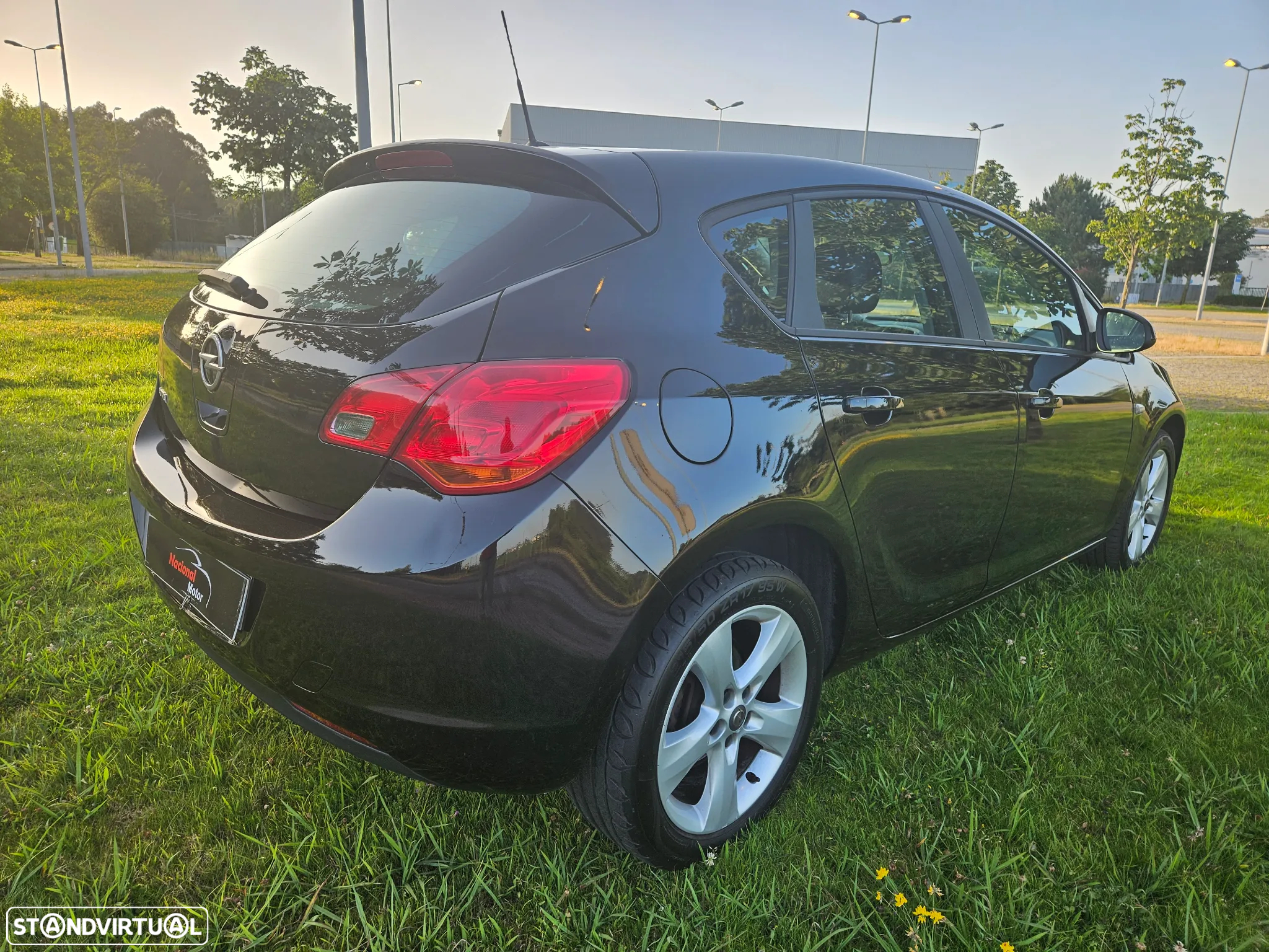 Opel Astra 1.4 Executive - 5