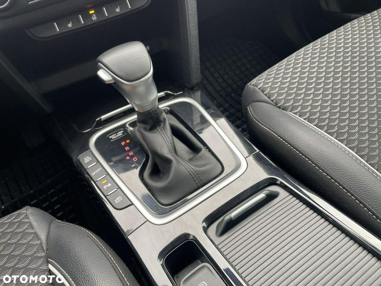 Kia XCeed - 15