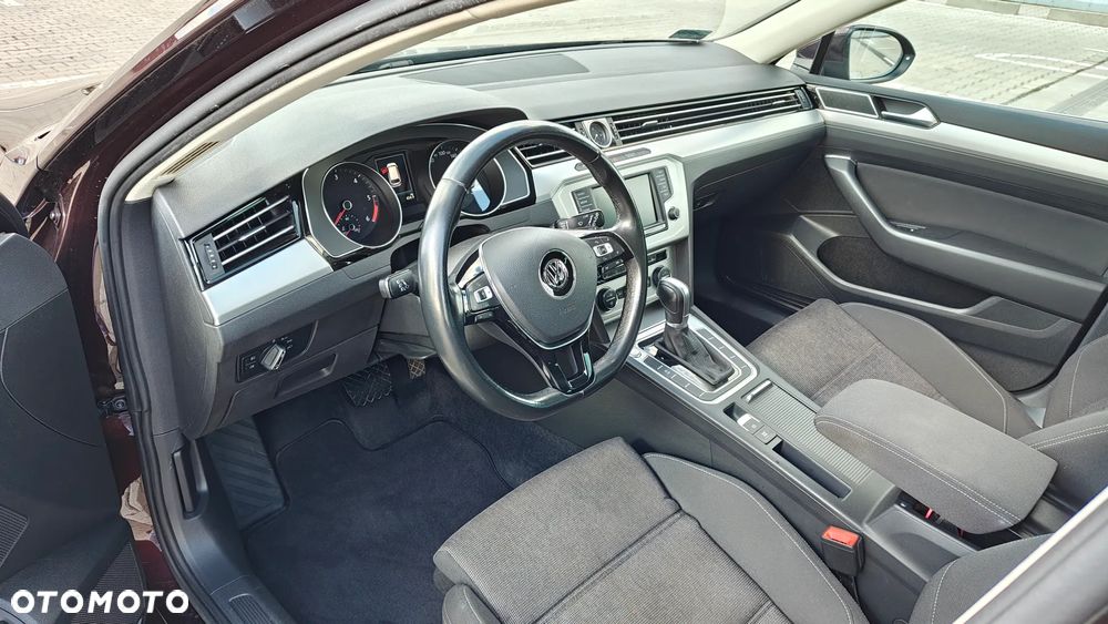 Volkswagen Passat 2.0 TDI BMT Comfortline DSG - 12