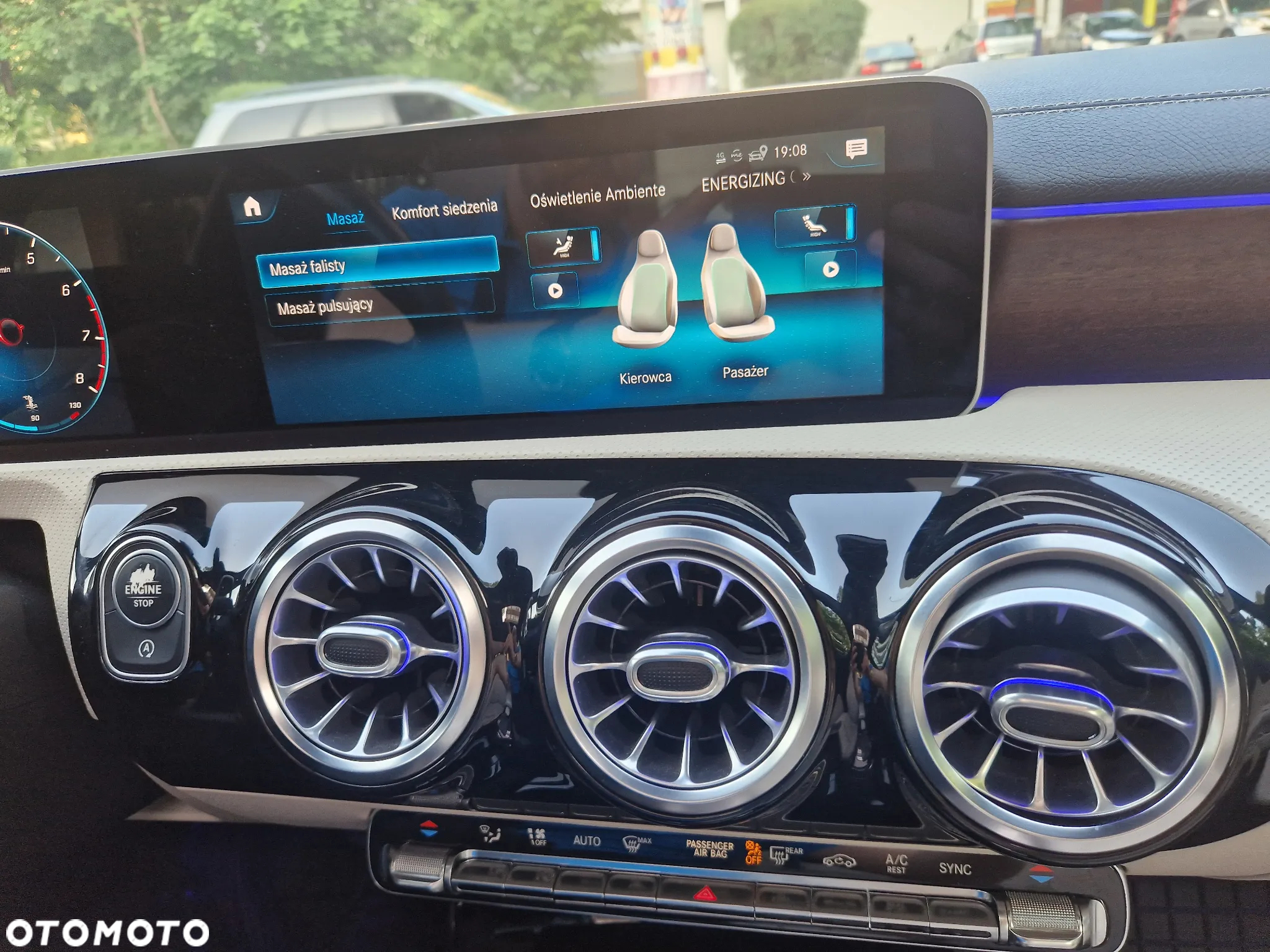 Mercedes-Benz CLA 220 4-Matic 7G-DCT - 34