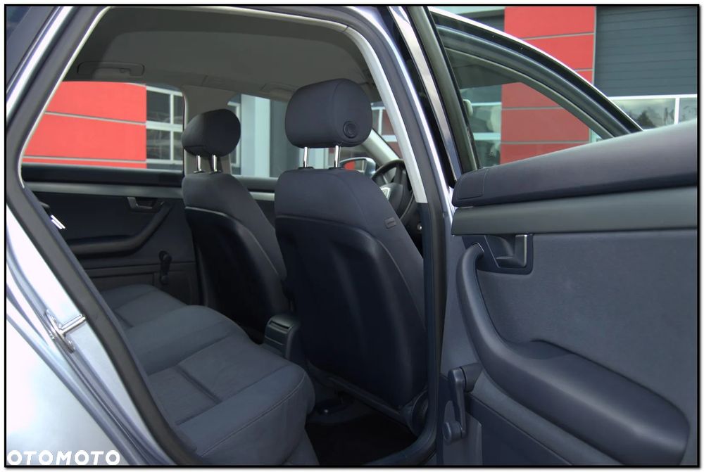 Audi A4 Limousine - 21