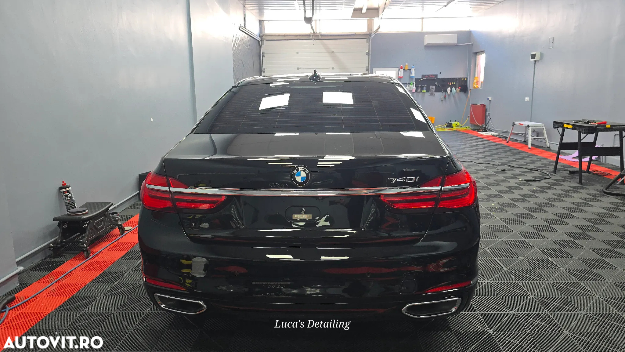 BMW Seria 7 740Li - 7
