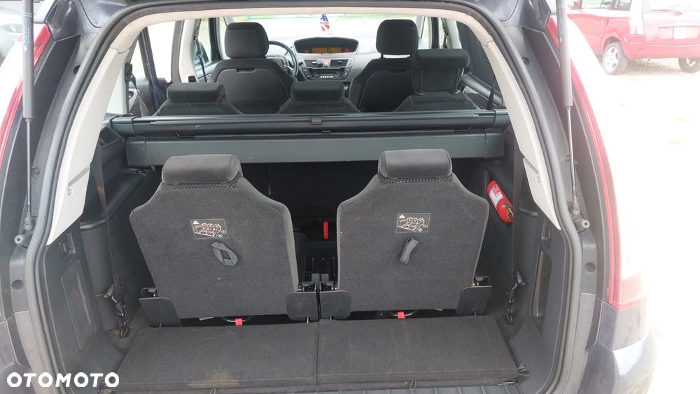 Citroën C4 Picasso - 10
