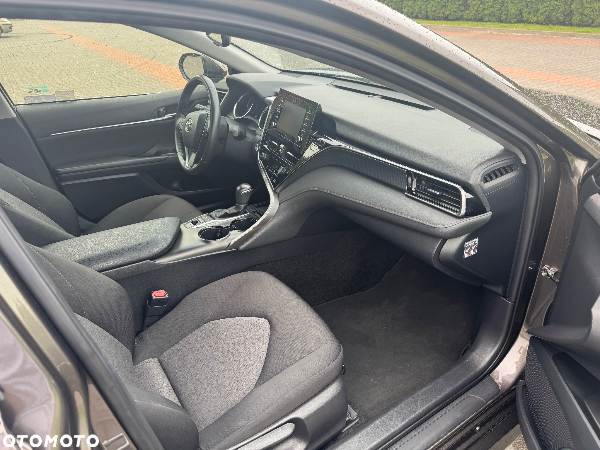 Toyota Camry 2.5 Hybrid Comfort CVT - 6