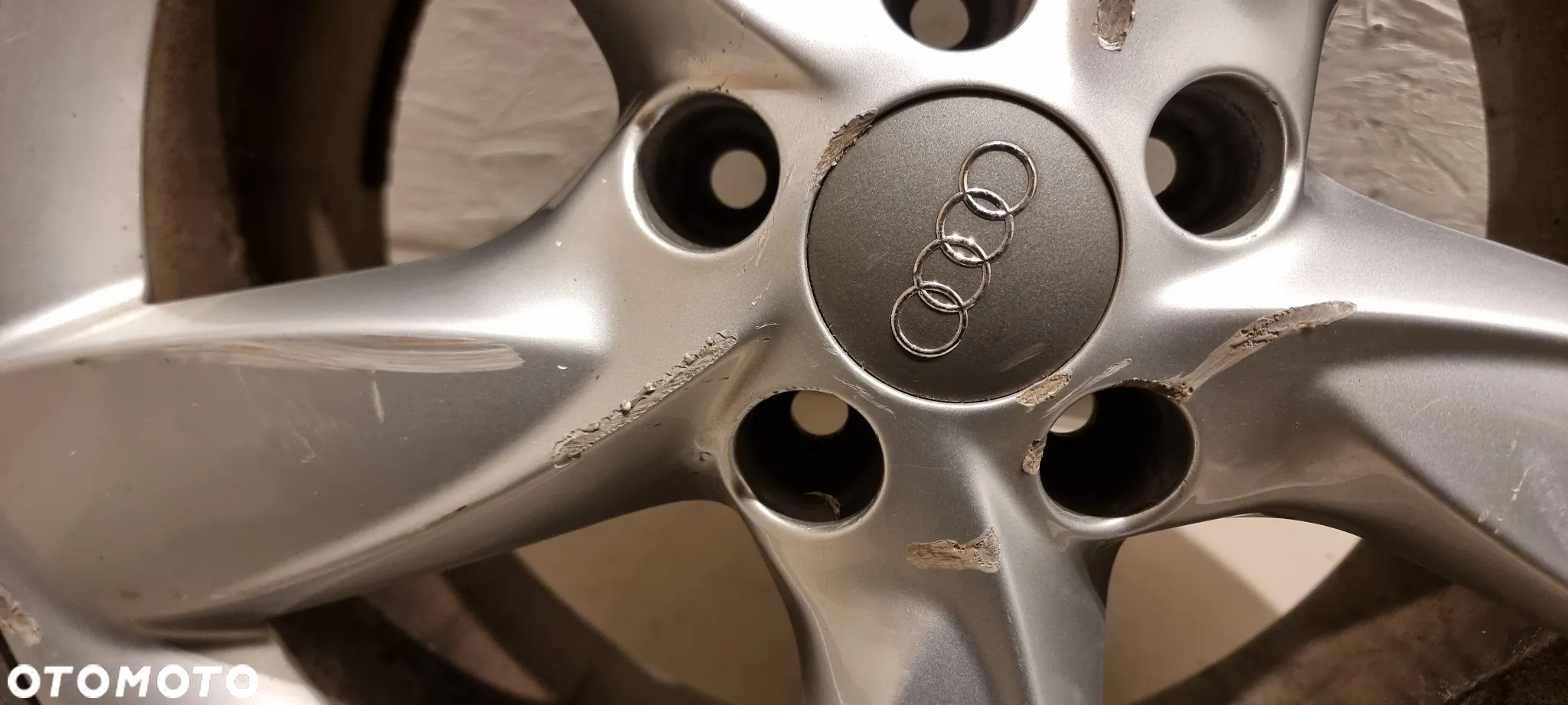 Felga aluminiowa 17 AUDI A6 4G0 - 4