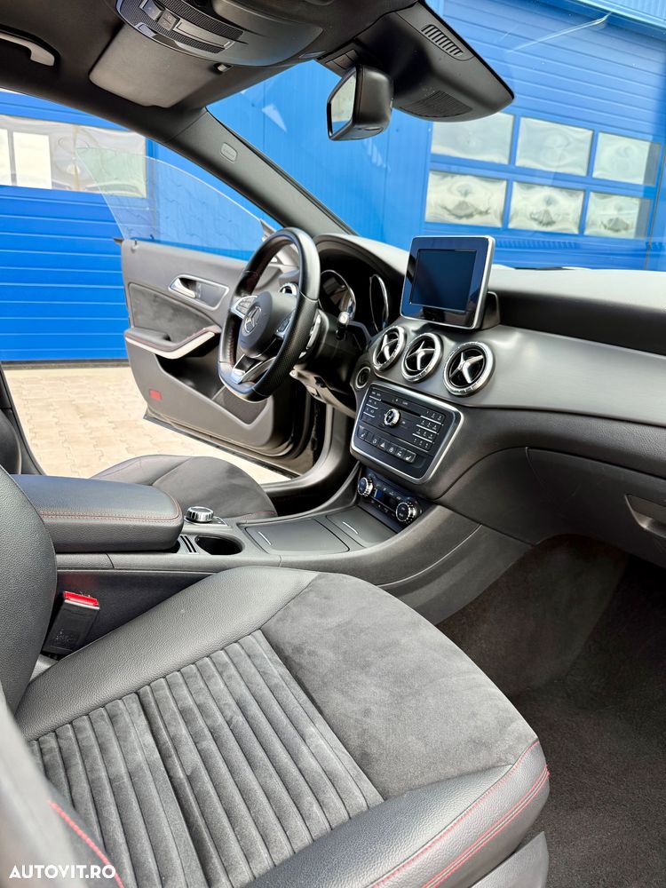 Mercedes-Benz CLA 220 d 4Matic 7G-DCT AMG Line - 10