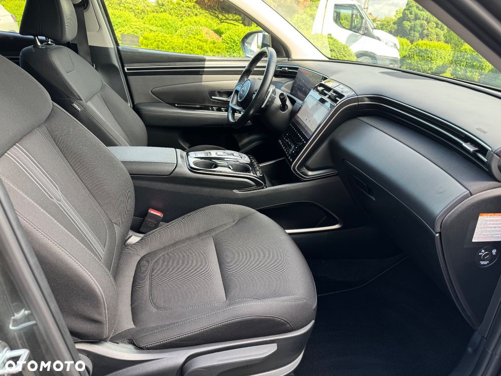 Hyundai Tucson 1.6 T-GDi HEV Executive 2WD - 16