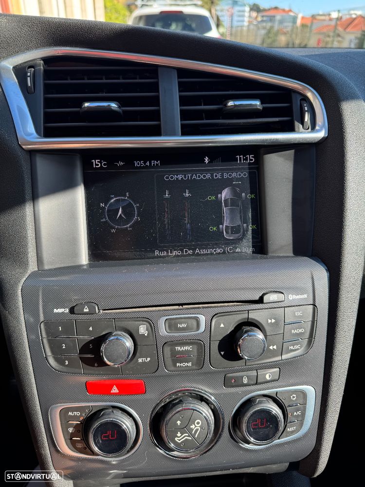 Citroën C4 2.0 HDi Exclusive J17 - 13