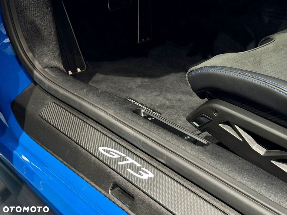 Porsche 911 - 18