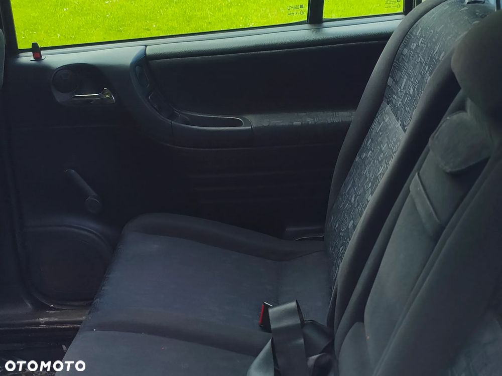 Opel Zafira 1.8 16V Elegance - 17