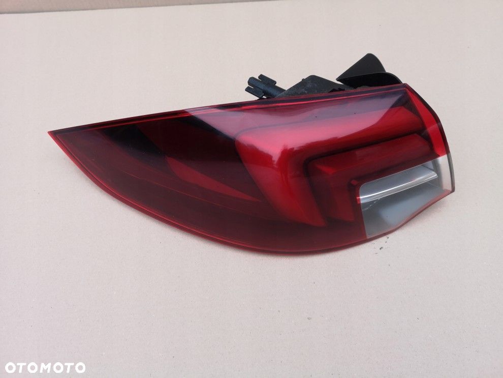 OPEL INSIGNIA B 17- SEDAN LEWA TYLNA LAMPA LED 4 PIN ORYGINAŁ - 2