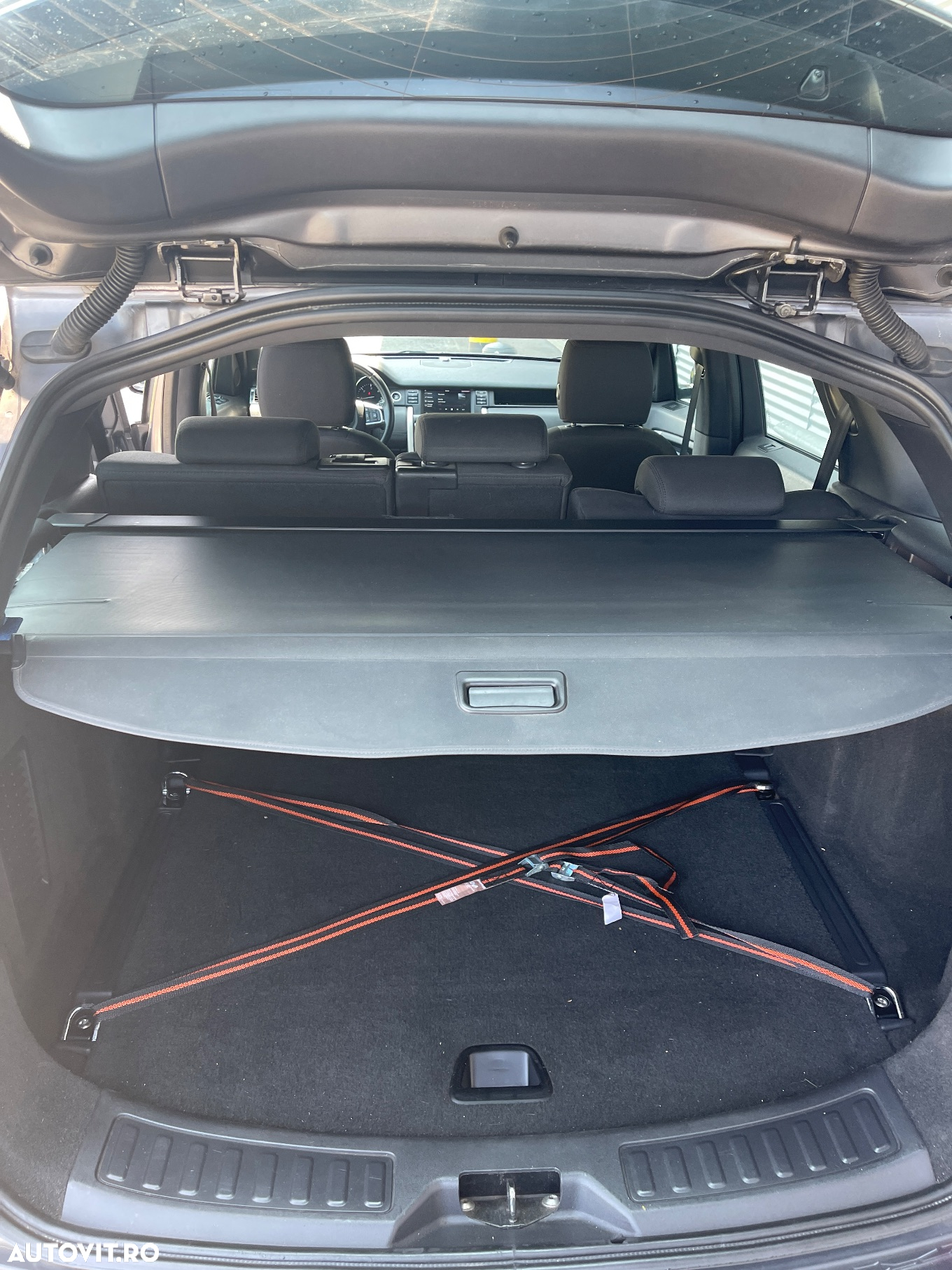 Land Rover Discovery Sport - 8
