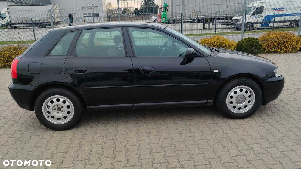 Audi A3 Sportback - 4