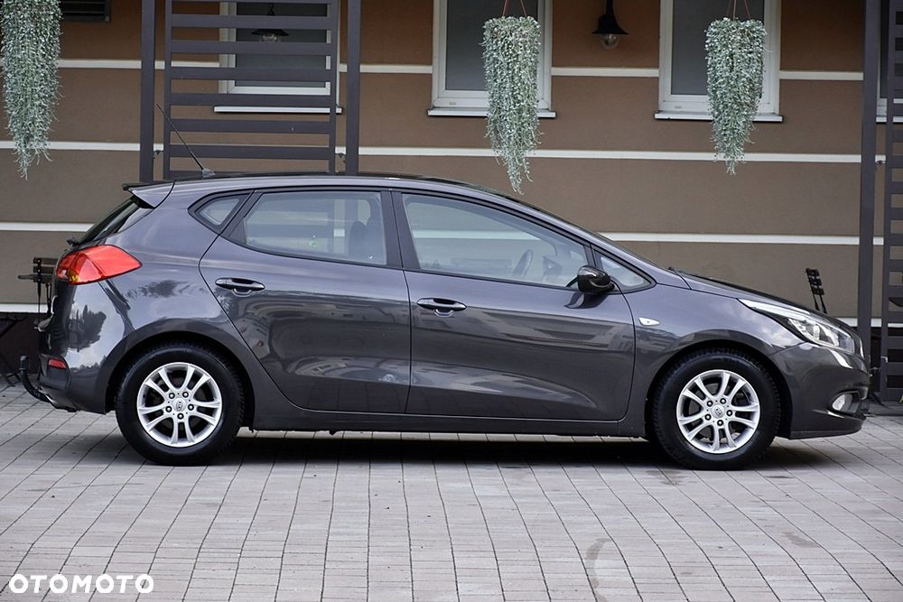 Kia Ceed 1.4 L - 14