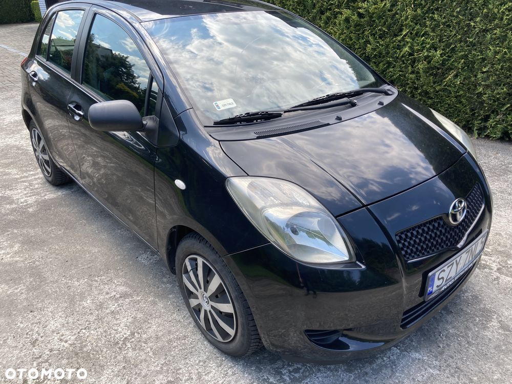 Toyota Yaris 1.3 Luna A/C - 3