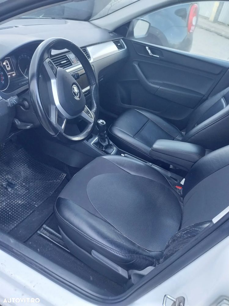 Skoda RAPID 1.6 TDI Style - 9