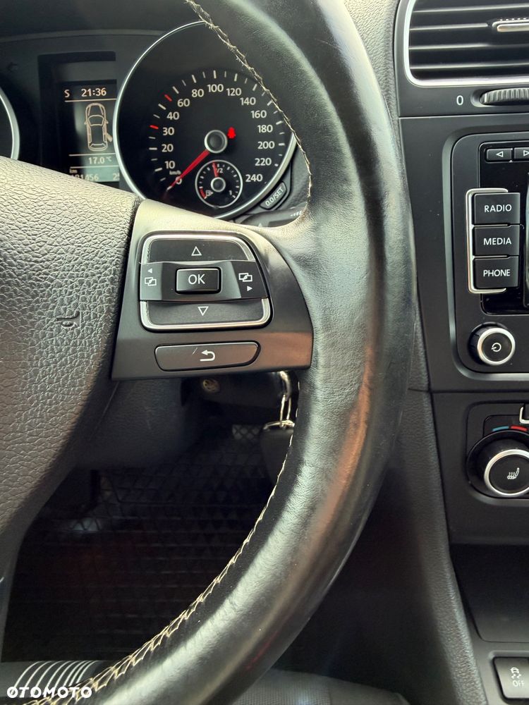 Volkswagen Golf 1.6 TDI DPF MATCH - 19