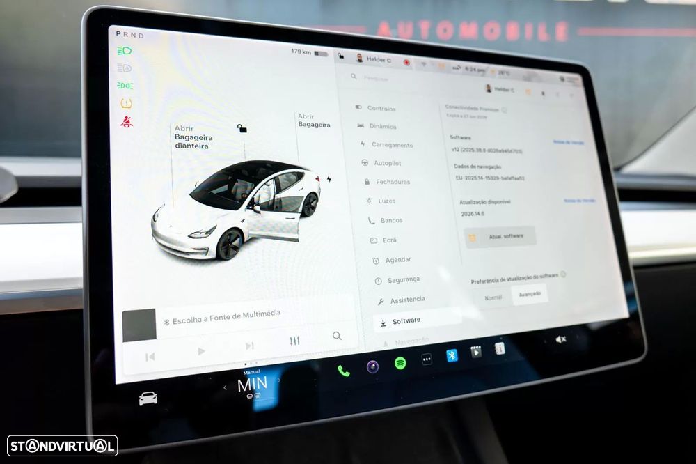 Tesla Model 3 - 32