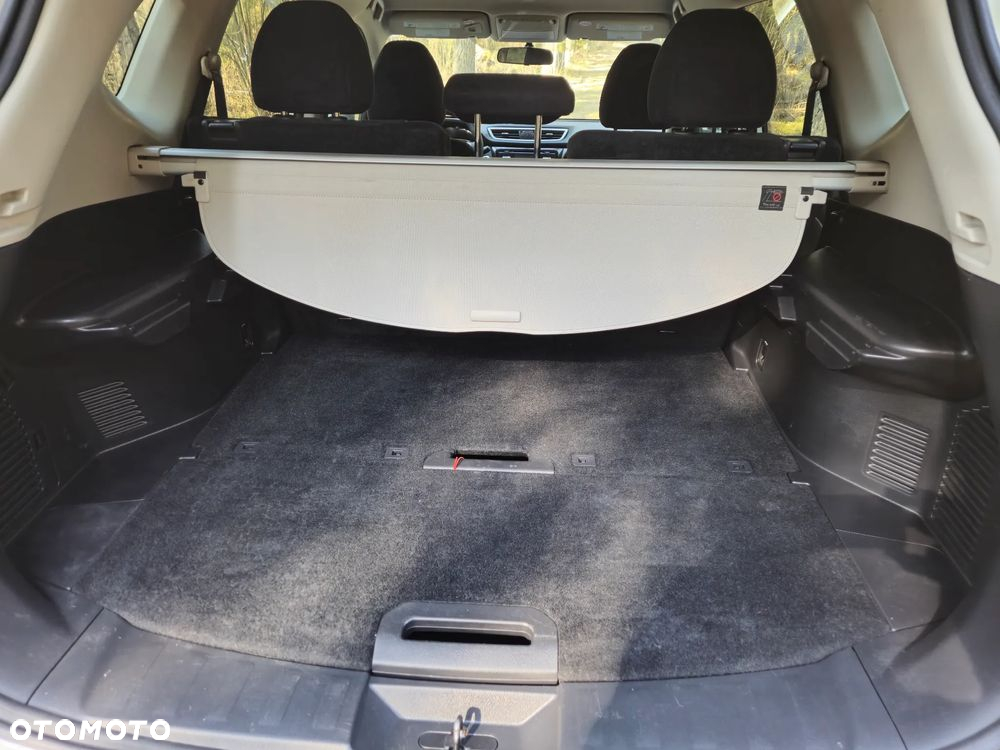 Nissan Rogue - 32
