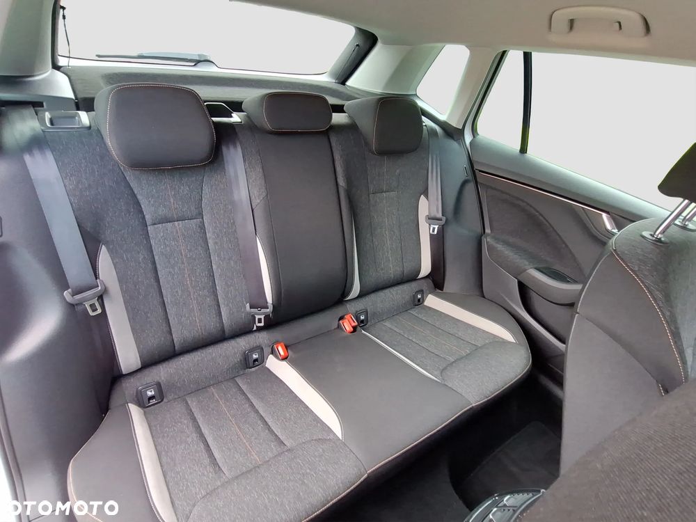 Skoda Kamiq 1.0 TSI Style DSG - 24