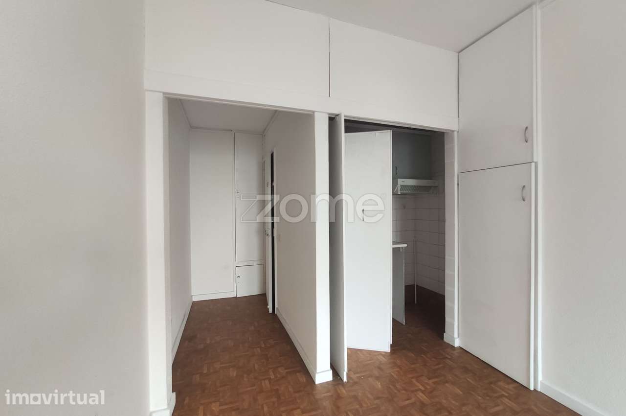 Apartamento T1 no centro do Porto - Grande imagem: 3/21