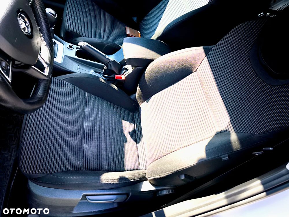 Skoda Octavia 1.4 TSI Ambition - 27