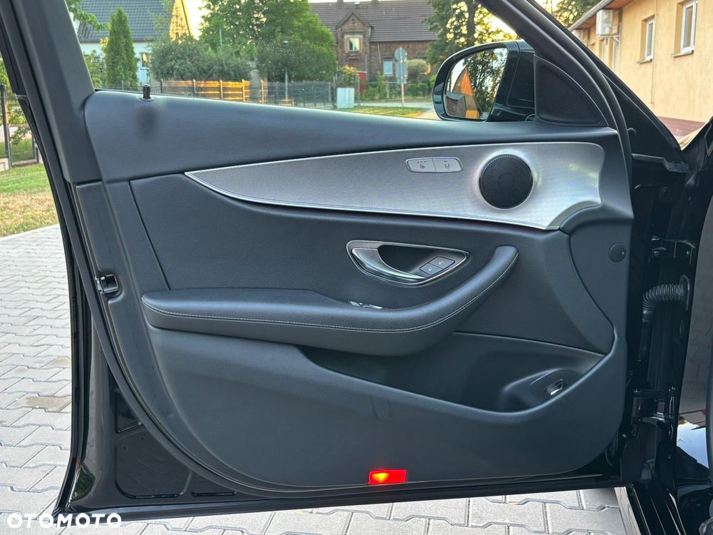 Mercedes-Benz Klasa E - 13