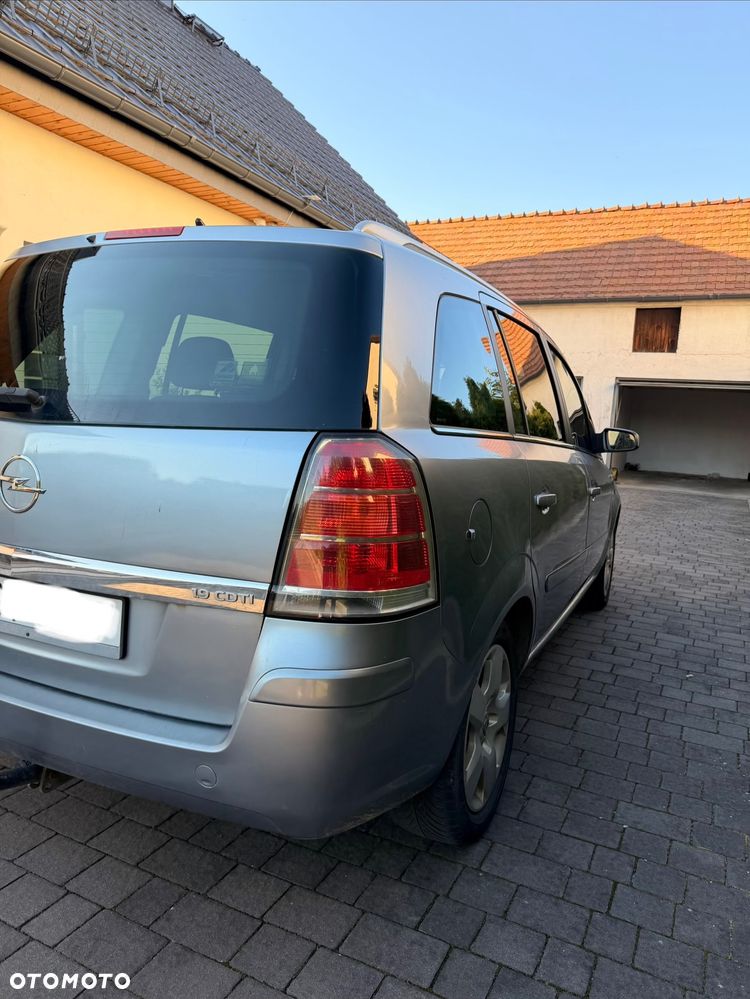 Opel Zafira - 3