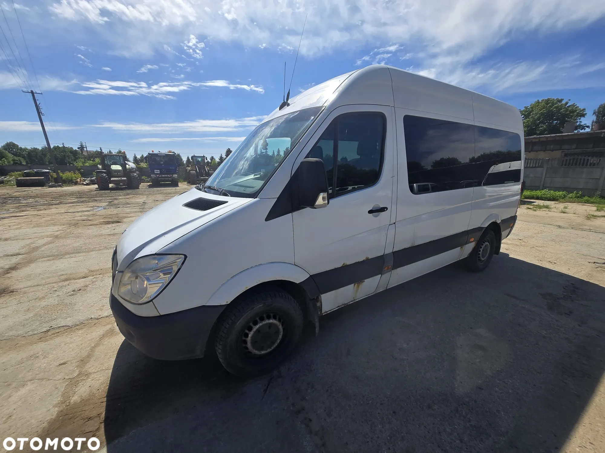 Mercedes-Benz Sprinter - 4
