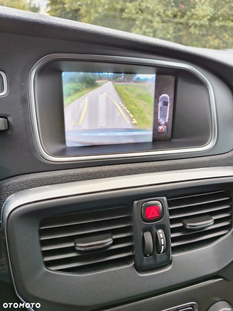 Volvo V40 D2 Summum - 22