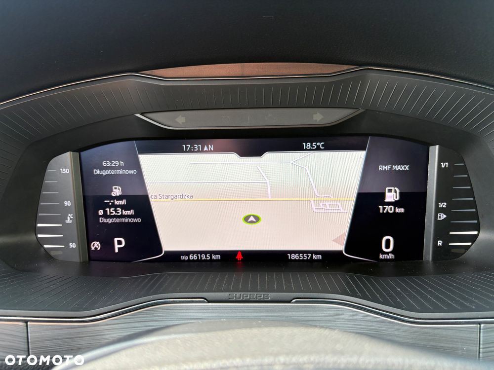 Skoda Superb Combi 2.0 TDI DSG Ambition - 35