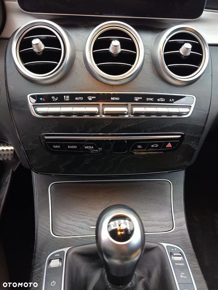 Mercedes-Benz Klasa C 160 AMG Line - 17