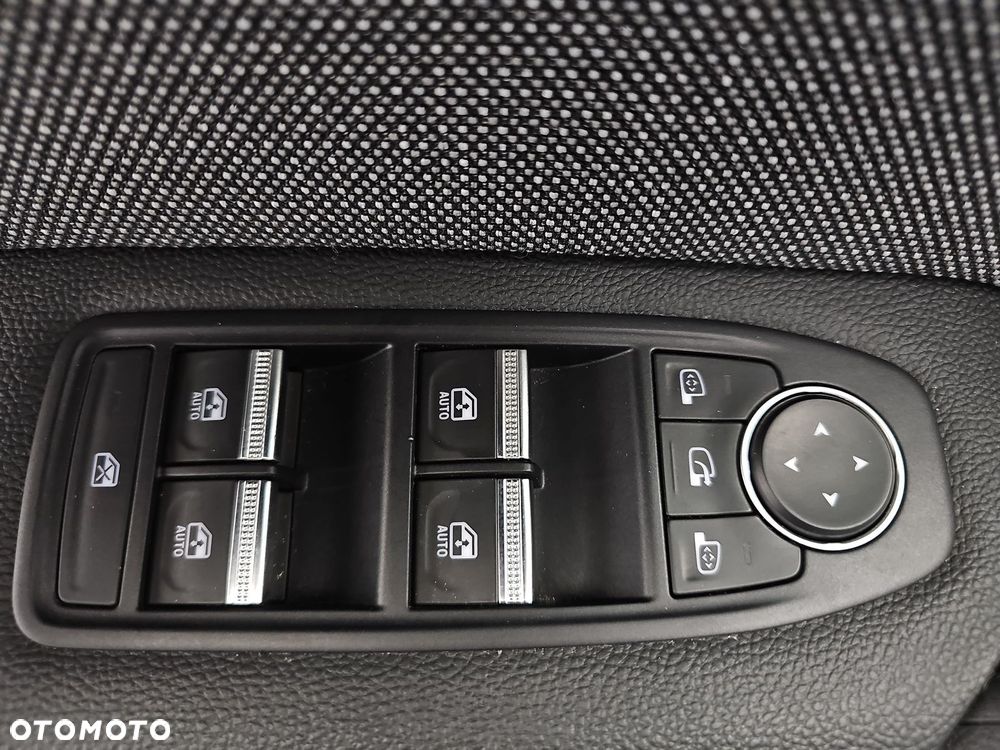 Renault Captur 1.0 TCe Techno - 12