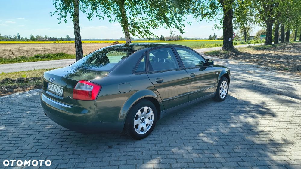 Audi A4 Limousine - 5