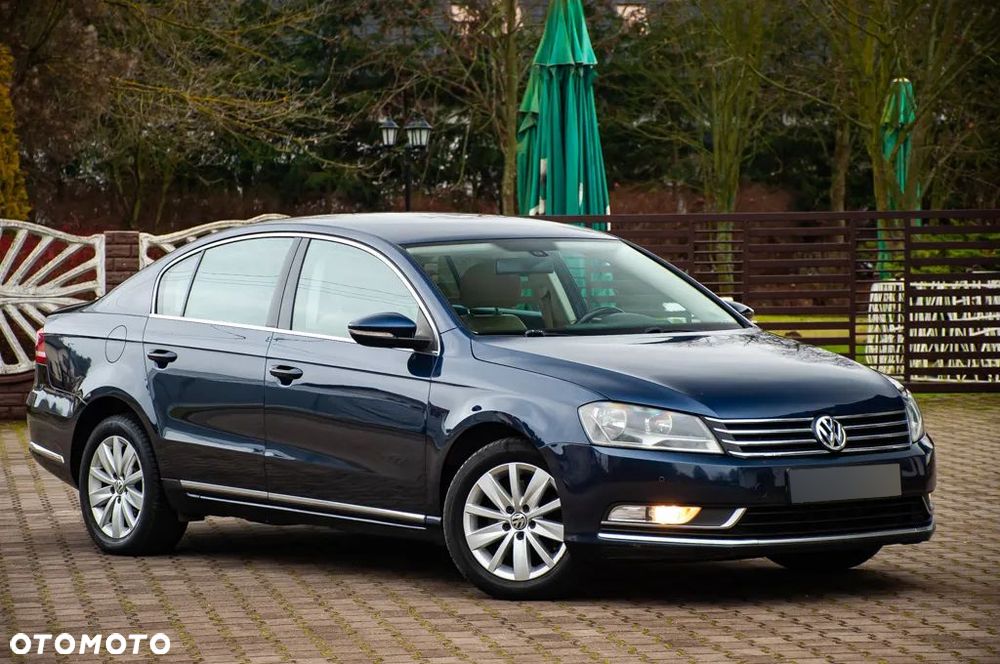 Volkswagen Passat 2.0 TDI Comfortline - 14