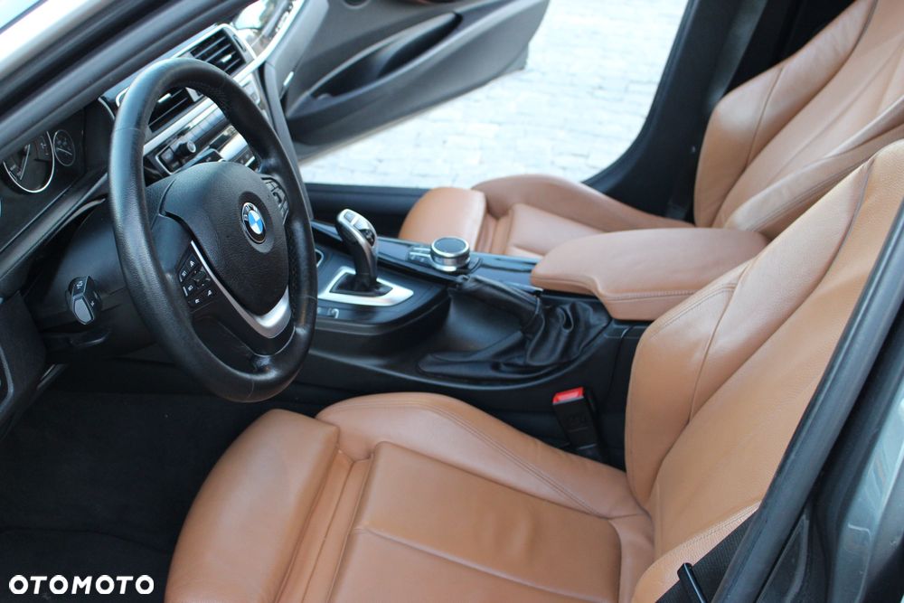 BMW Seria 3 330i xDrive Edition Luxury Line Purity - 20