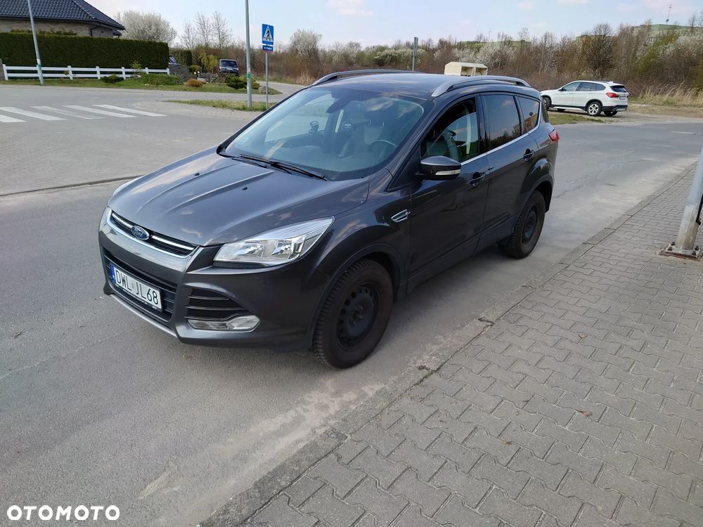 Ford Kuga 2.0 TDCi AWD Titanium - 27