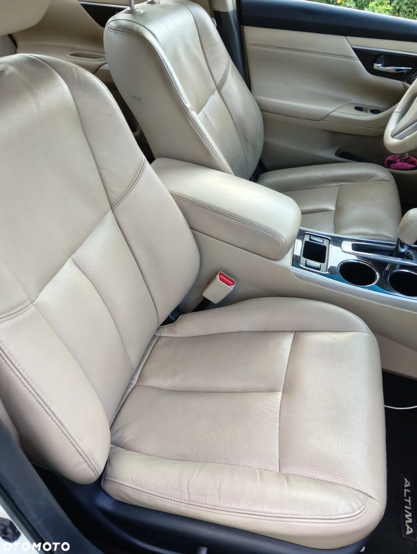 Nissan Altima - 9