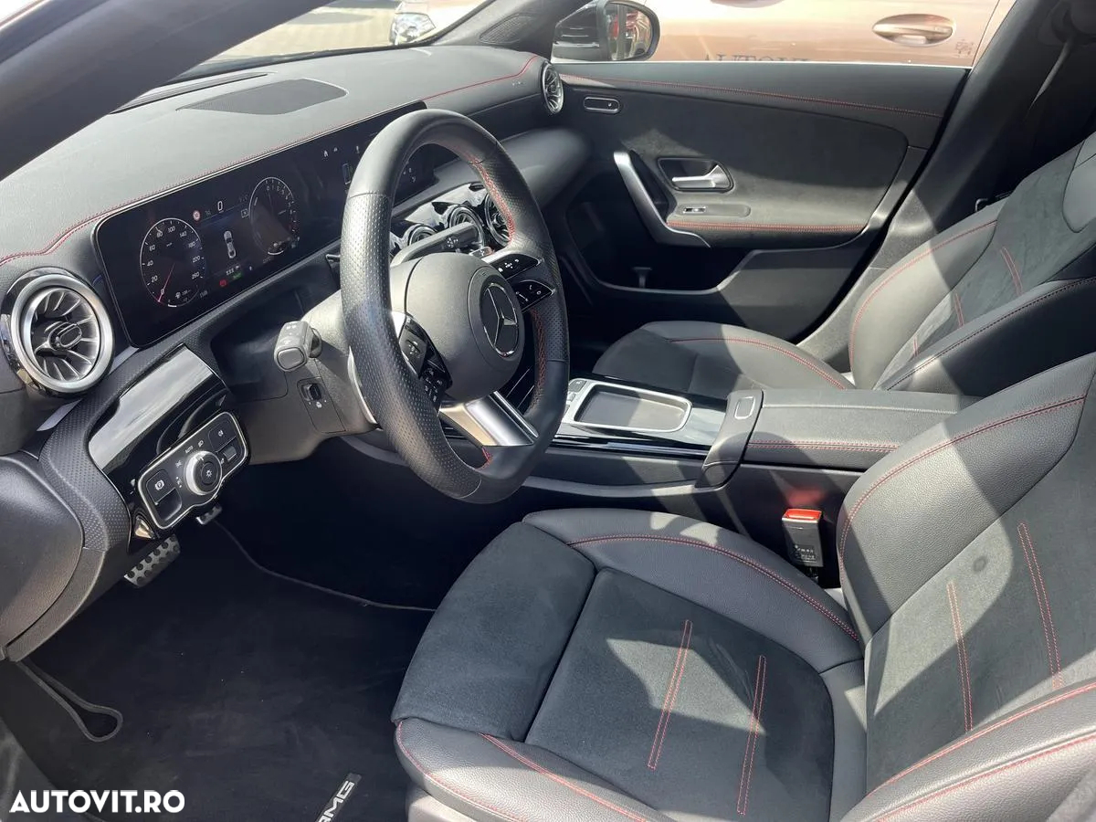Mercedes-Benz CLA 250 e 8G-DCT AMG Line - 13