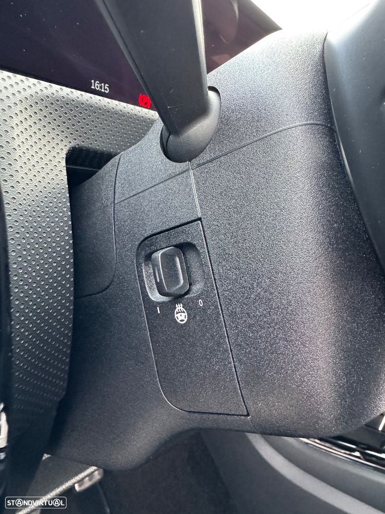 Mercedes-Benz A 250 e 8G-DCT AMG Line Advanced Plus - 26