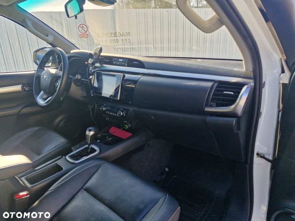 Toyota Hilux 4x4 Double Cab Autm S&S Executive - 26