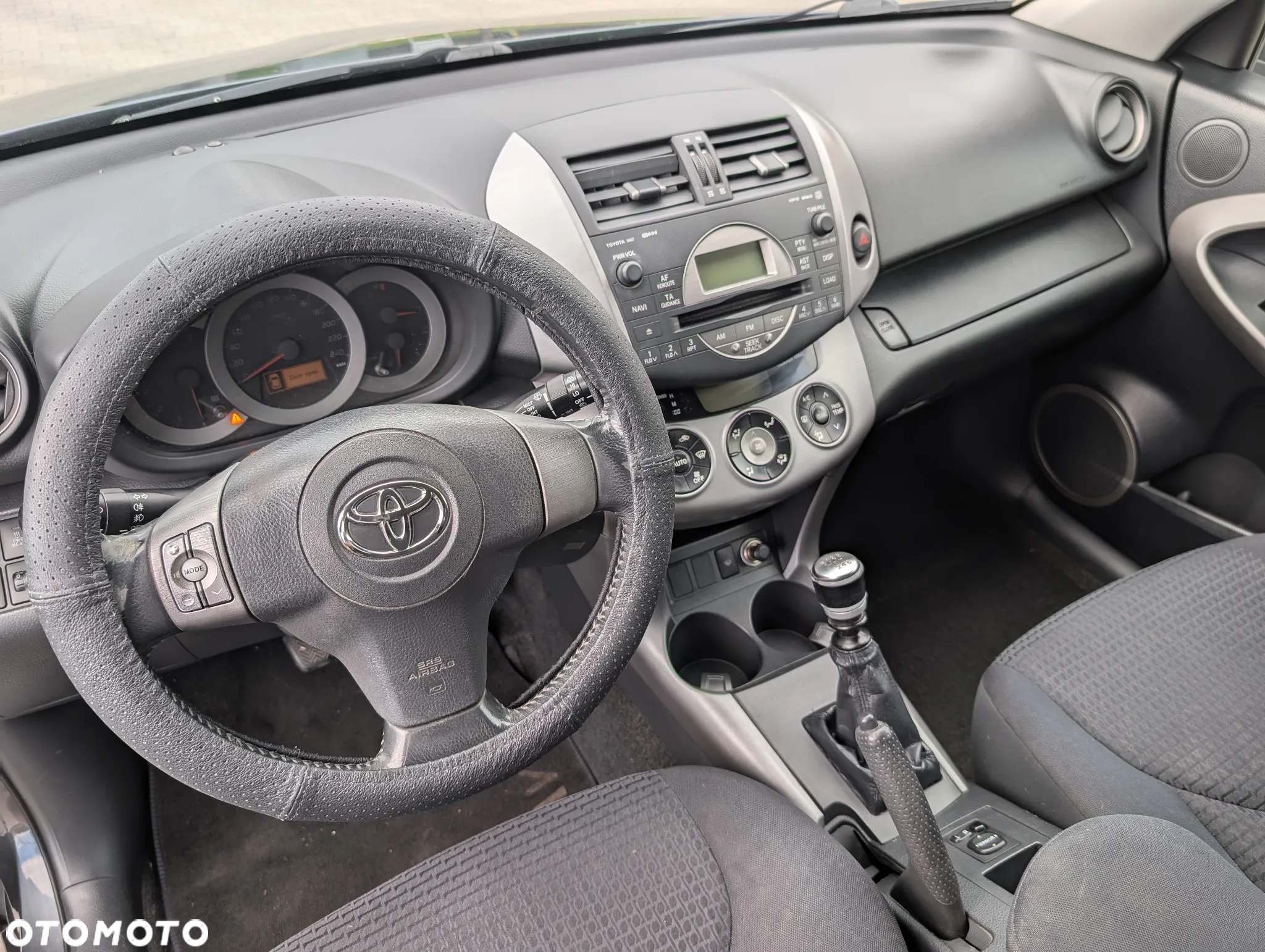 Toyota RAV4 - 12