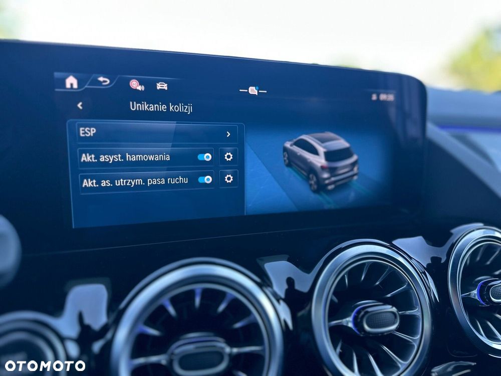 Mercedes-Benz GLA 200 AMG Line - 20