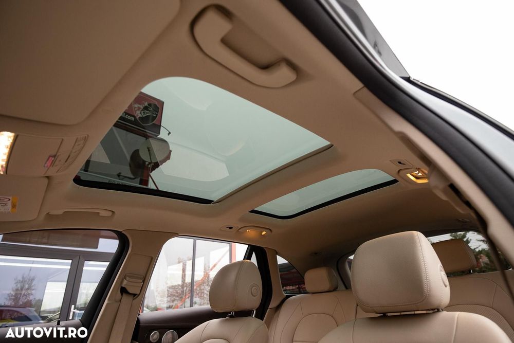 Mercedes-Benz GLC - 25