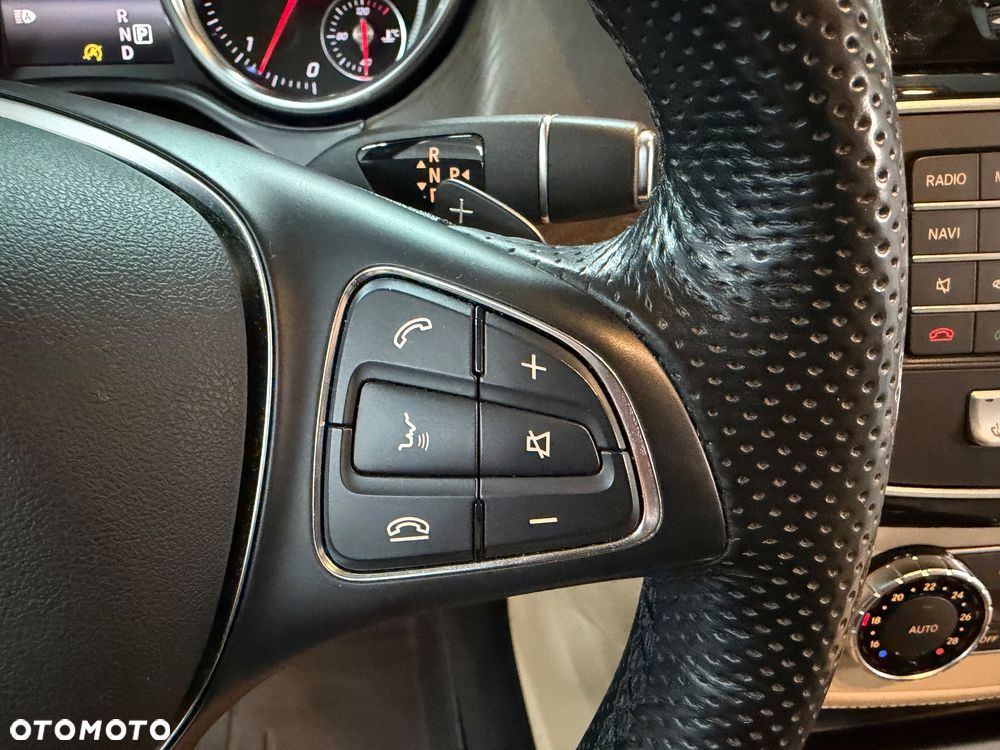 Mercedes-Benz GLE - 32