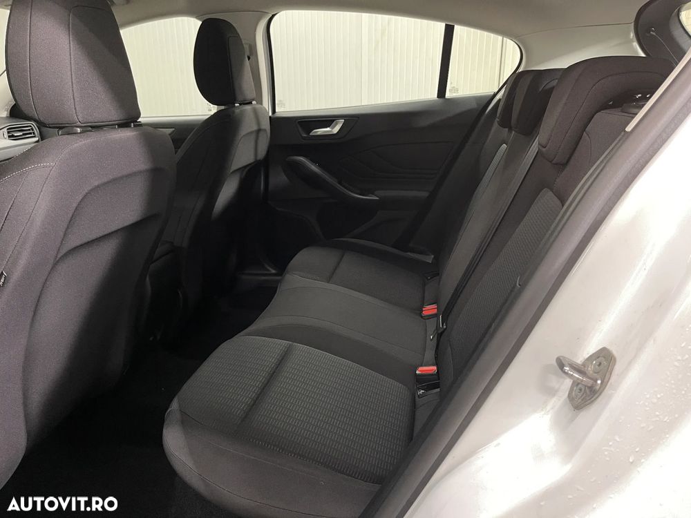 Ford Focus 1.5 EcoBlue Trend - 12
