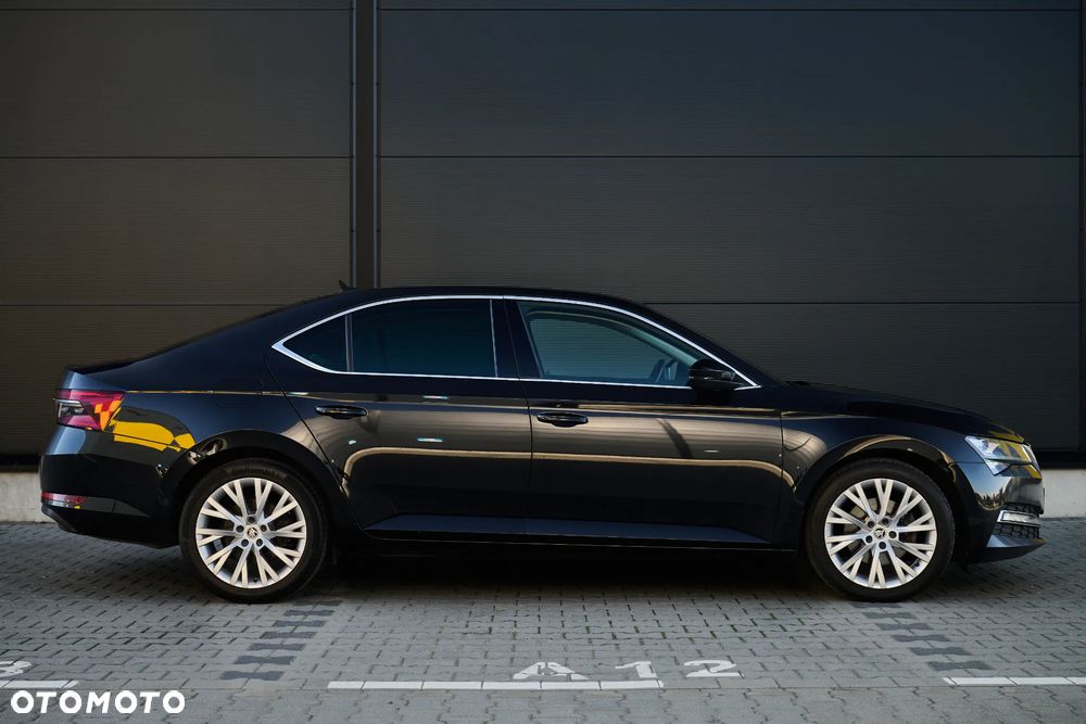 Skoda Superb 2.0 TDI SCR 4x4 Style DSG - 6
