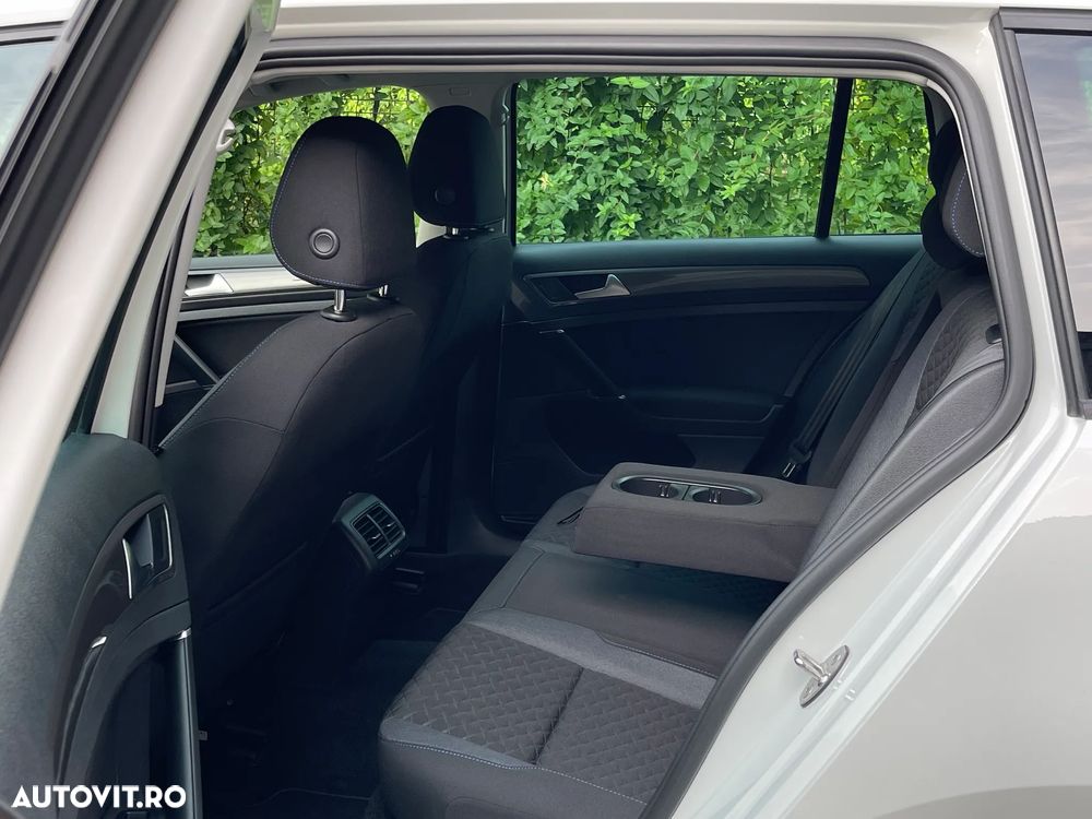 Volkswagen Golf Variant 1.6 TDI SCR Join - 35